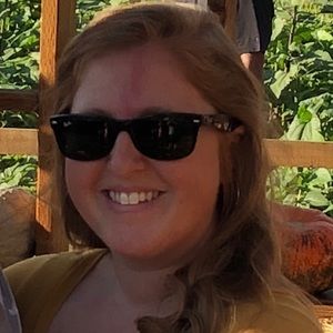 Meet your Posher, Devaney